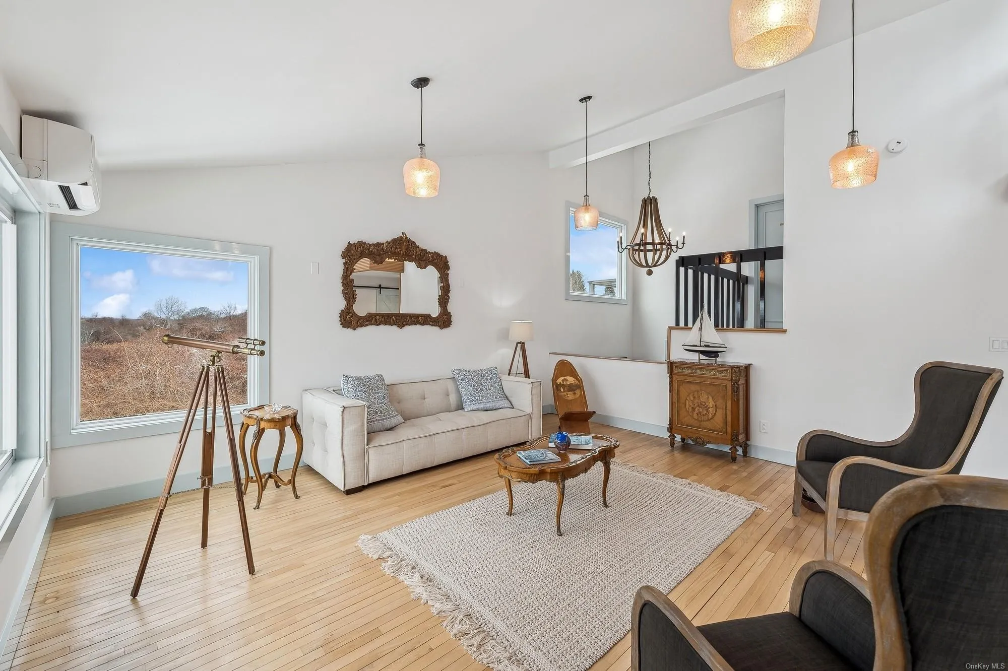 LIVING AREA LIVING AREA