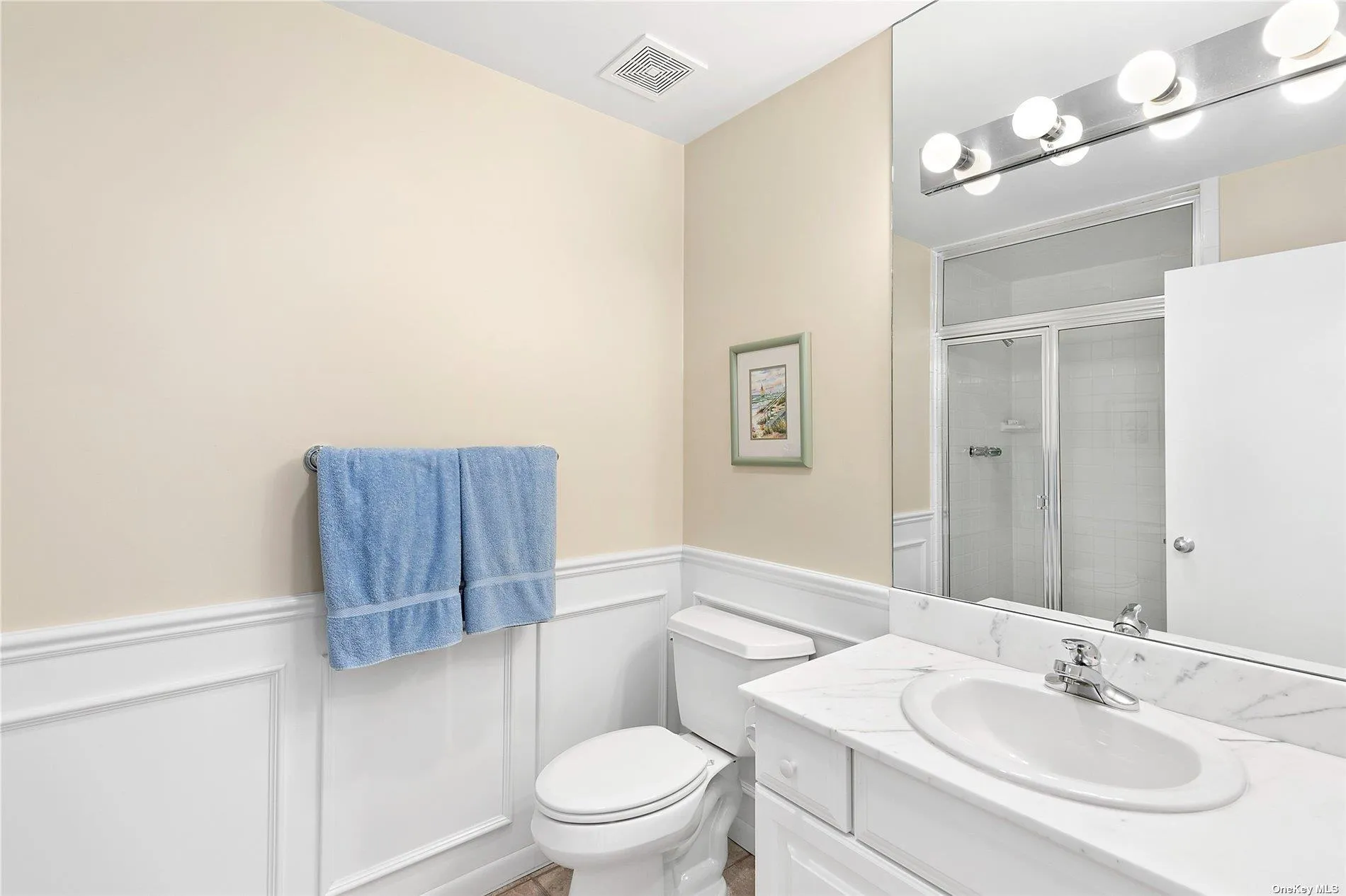 Full Bathroom Full Bathroom