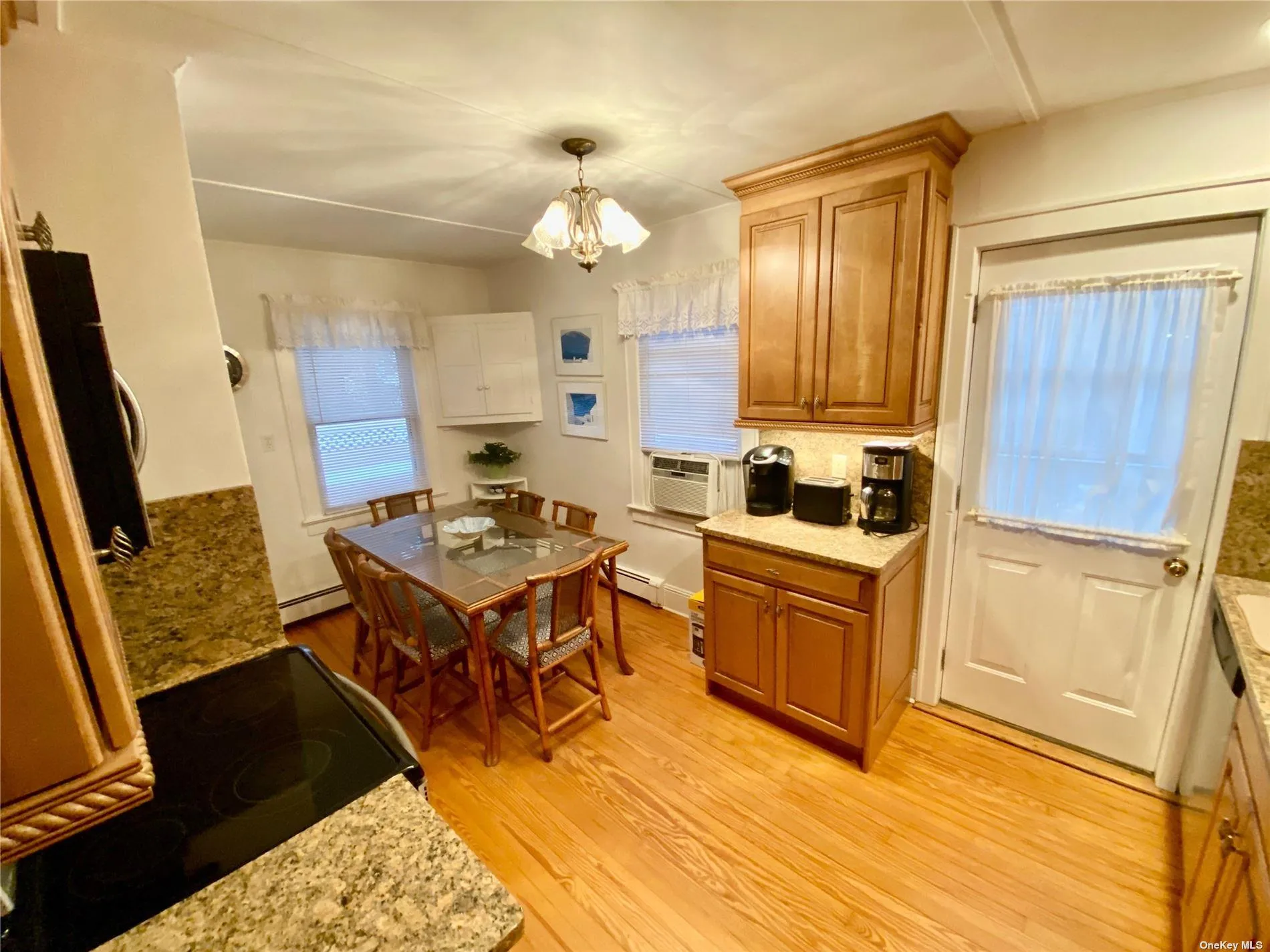 111 Inwood, Hempstead, NY, 4 Bedrooms Bedrooms, 9 Rooms Rooms,1 BathroomBathrooms,Residential Lease,Idx,Inwood,0,L3469008 111 Inwood, Hempstead, NY, 4 Bedrooms Bedrooms, 9 Rooms Rooms,1 BathroomBathrooms,Residential Lease,Idx,Inwood,0,L3469008