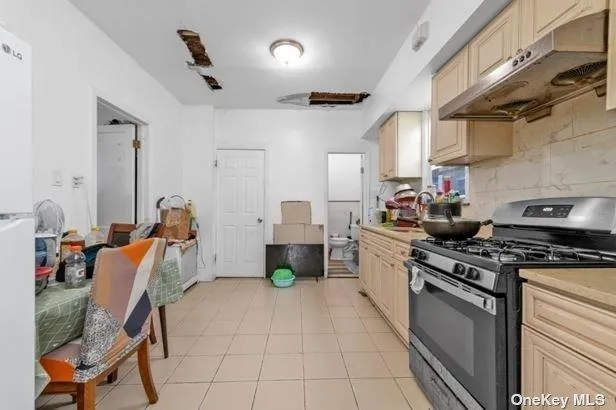85-38 Homelawn Street, New York, NY, 6 Bedrooms Bedrooms, 8 Rooms Rooms,3 BathroomsBathrooms,Residential,For Rent,Homelawn,0,L3472686 85-38 Homelawn Street, New York, NY, 6 Bedrooms Bedrooms, 8 Rooms Rooms,3 BathroomsBathrooms,Residential,For Rent,Homelawn,0,L3472686