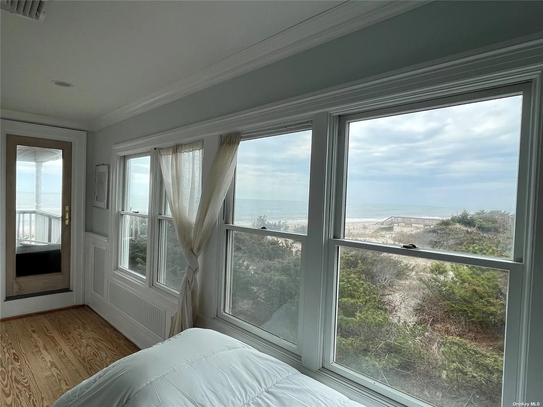 860 Ocean View Walk, Islip, NY, 7 Bedrooms Bedrooms, 10 Rooms Rooms,3 BathroomsBathrooms,Residential Lease,For Rent,Ocean View,0,L3473130 860 Ocean View Walk, Islip, NY, 7 Bedrooms Bedrooms, 10 Rooms Rooms,3 BathroomsBathrooms,Residential Lease,For Rent,Ocean View,0,L3473130