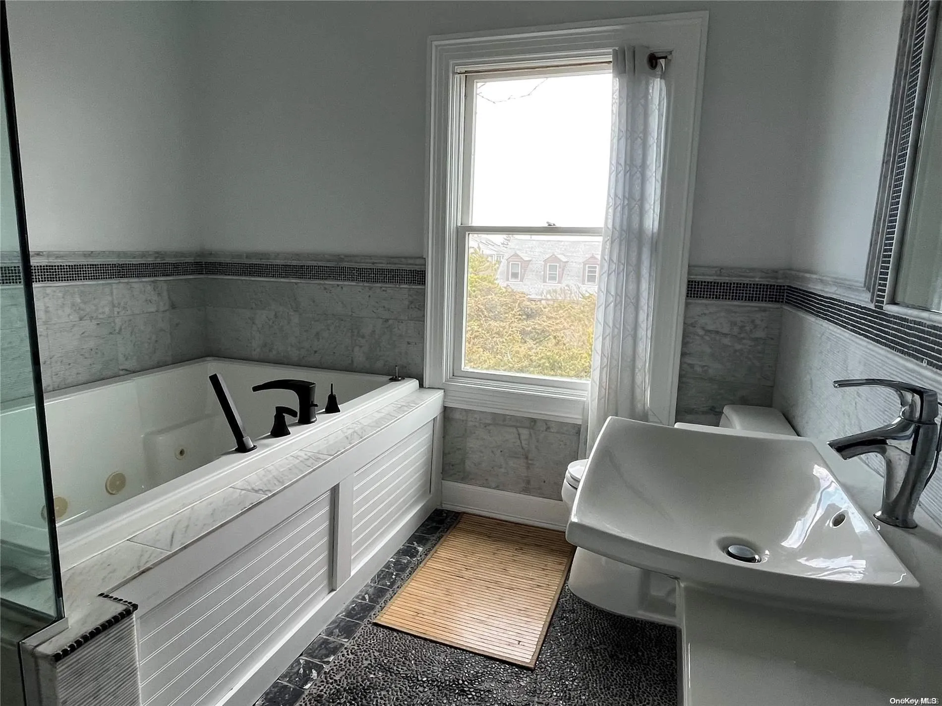 860 Ocean View Walk, Islip, NY, 7 Bedrooms Bedrooms, 10 Rooms Rooms,3 BathroomsBathrooms,Residential Lease,For Rent,Ocean View,0,L3473130 860 Ocean View Walk, Islip, NY, 7 Bedrooms Bedrooms, 10 Rooms Rooms,3 BathroomsBathrooms,Residential Lease,For Rent,Ocean View,0,L3473130