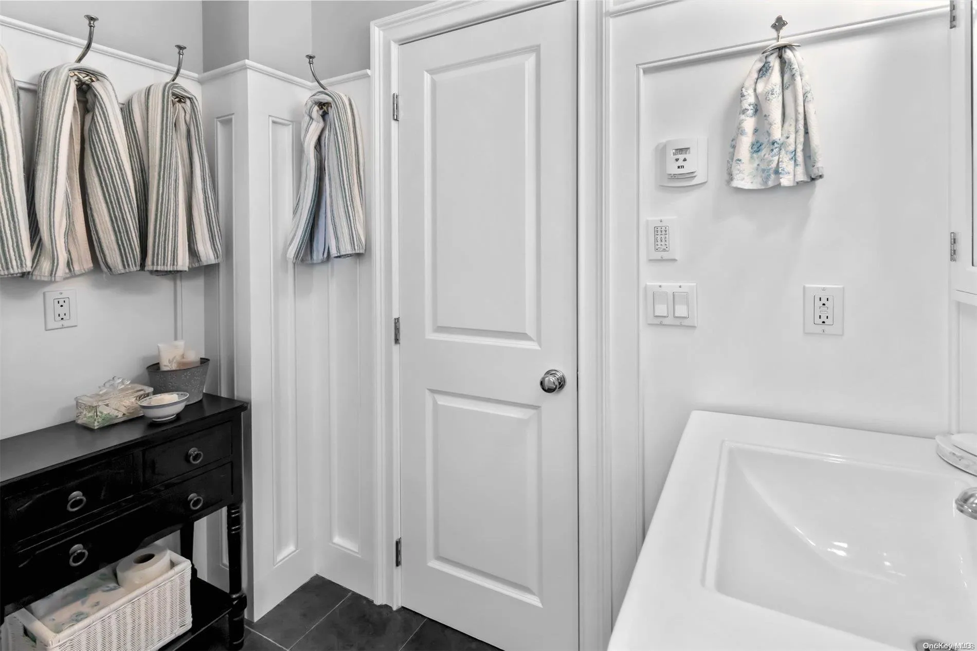 FULL BATH 2ND FLOOR FULL BATH 2ND FLOOR