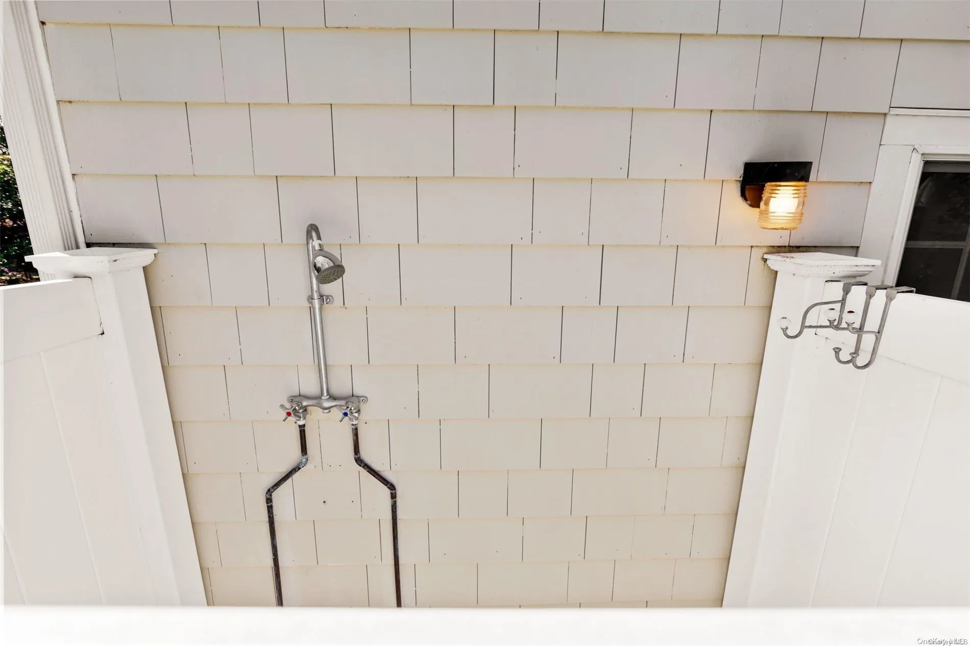 OUTDOOR ENCLOSED SHOWER OUTDOOR ENCLOSED SHOWER