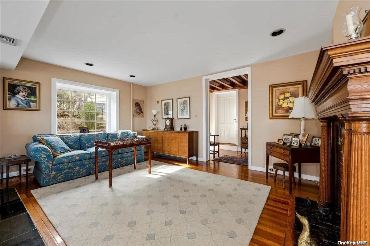 Living Rm Living Rm
