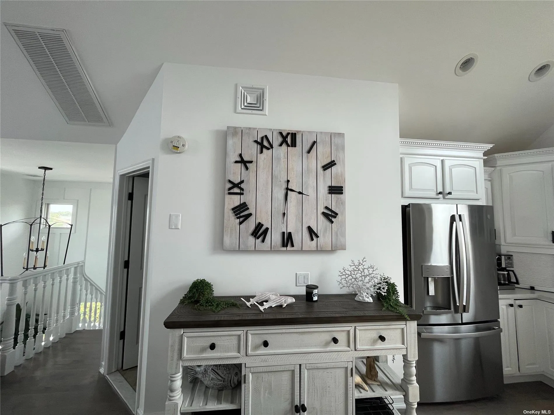 24 Bungalow Walk, Islip, NY, 4 Bedrooms Bedrooms, 7 Rooms Rooms,3 BathroomsBathrooms,Residential Lease,For Rent,Bungalow,0,L3487513 24 Bungalow Walk, Islip, NY, 4 Bedrooms Bedrooms, 7 Rooms Rooms,3 BathroomsBathrooms,Residential Lease,For Rent,Bungalow,0,L3487513