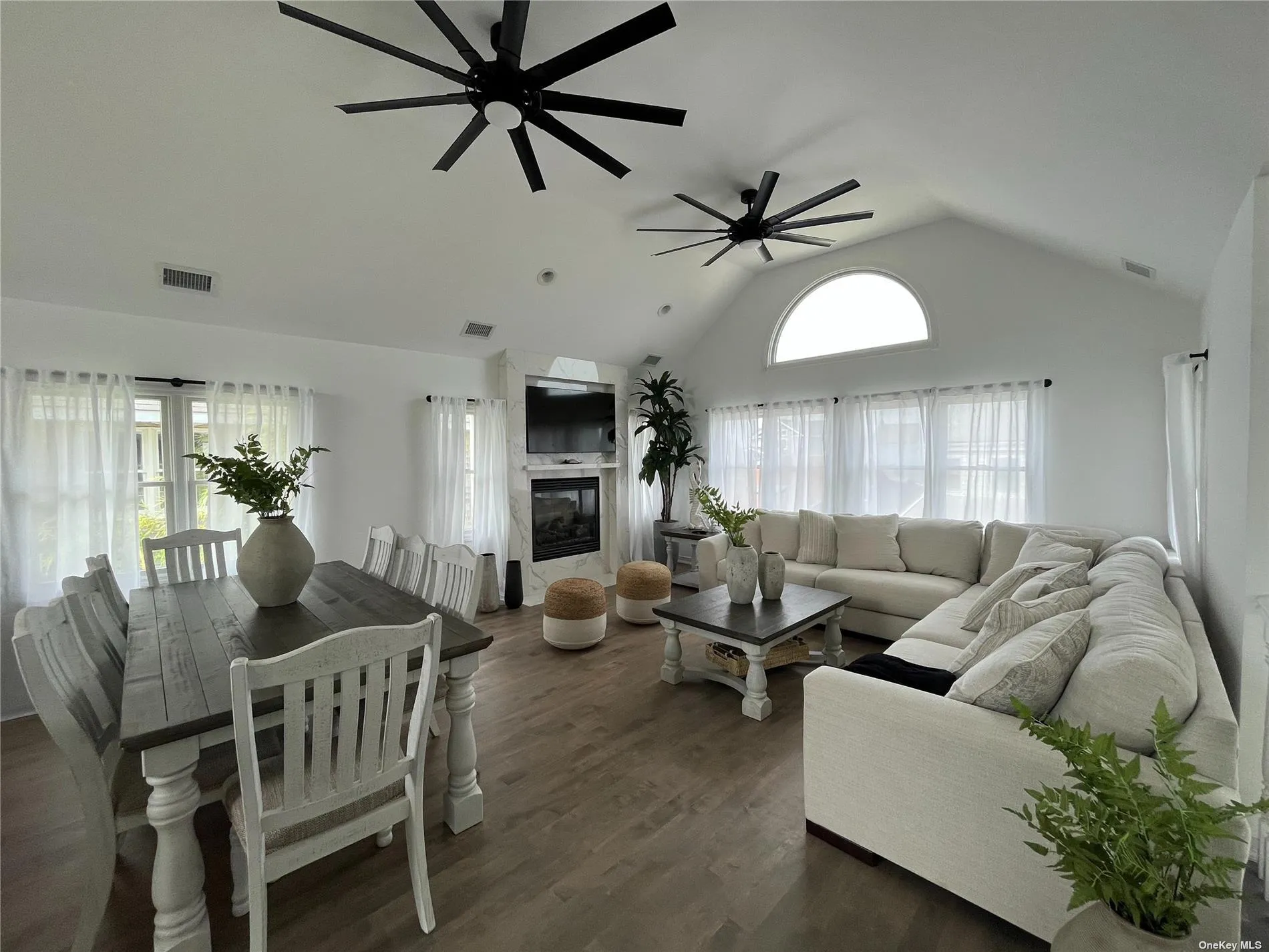 24 Bungalow Walk, Islip, NY, 4 Bedrooms Bedrooms, 7 Rooms Rooms,3 BathroomsBathrooms,Residential Lease,For Rent,Bungalow,0,L3487513 24 Bungalow Walk, Islip, NY, 4 Bedrooms Bedrooms, 7 Rooms Rooms,3 BathroomsBathrooms,Residential Lease,For Rent,Bungalow,0,L3487513