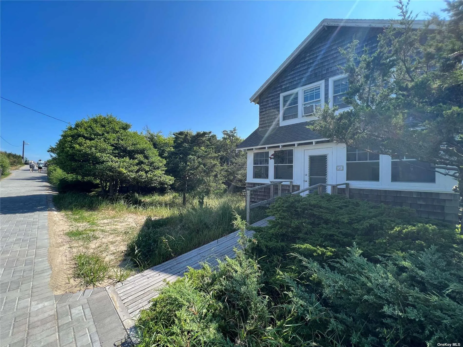 51 Beachwold Avenue, Islip, NY, 4 Bedrooms Bedrooms, 7 Rooms Rooms,1 BathroomBathrooms,Residential Lease,Idx,Beachwold,0,L3488233 51 Beachwold Avenue, Islip, NY, 4 Bedrooms Bedrooms, 7 Rooms Rooms,1 BathroomBathrooms,Residential Lease,Idx,Beachwold,0,L3488233