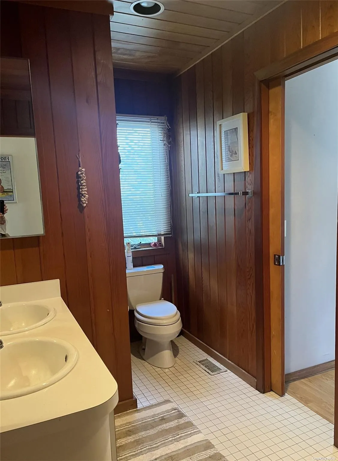 607 Bayberry Walk, Islip, NY, 4 Bedrooms Bedrooms, 6 Rooms Rooms,2 BathroomsBathrooms,Residential Lease,For Rent,Bayberry,0,L3499320 607 Bayberry Walk, Islip, NY, 4 Bedrooms Bedrooms, 6 Rooms Rooms,2 BathroomsBathrooms,Residential Lease,For Rent,Bayberry,0,L3499320