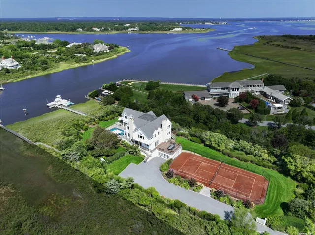 Immaculate Resort Style Bayfront