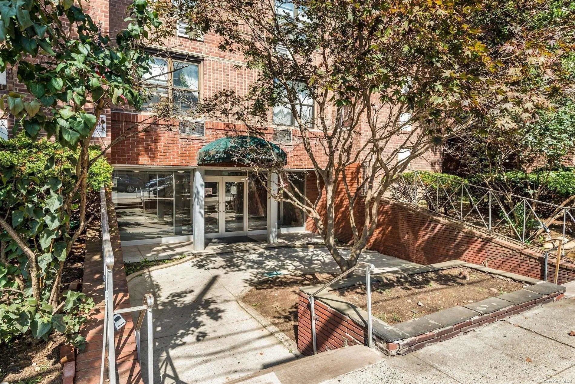 65-15 38th Avenue, New York, NY, 2 Rooms Rooms,1 BathroomBathrooms,Residential,For Rent,38th,0,L3506385 65-15 38th Avenue, New York, NY, 2 Rooms Rooms,1 BathroomBathrooms,Residential,For Rent,38th,0,L3506385