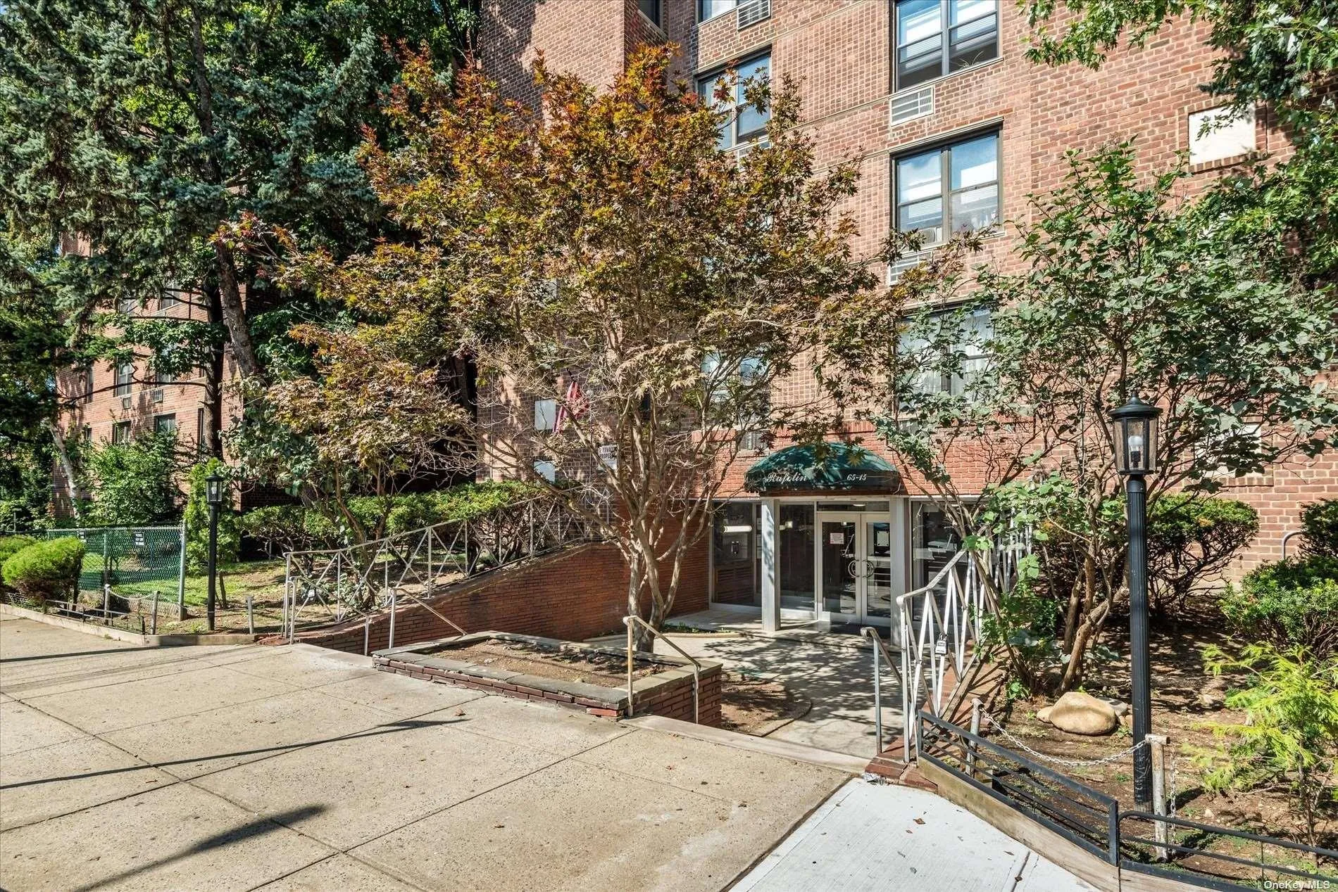 65-15 38th Avenue, New York, NY, 2 Rooms Rooms,1 BathroomBathrooms,Residential,For Rent,38th,0,L3506385 65-15 38th Avenue, New York, NY, 2 Rooms Rooms,1 BathroomBathrooms,Residential,For Rent,38th,0,L3506385