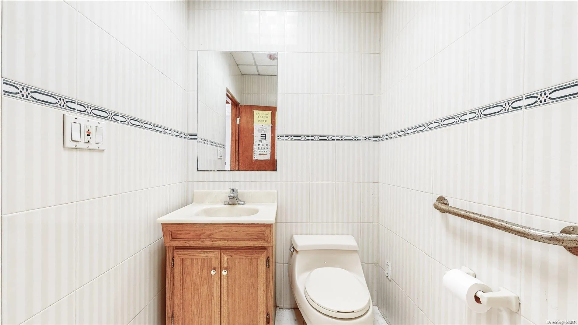 198 Canal Street, New York, NY, ,Commercial Lease,For Rent,Canal,0,L3513388 198 Canal Street, New York, NY, ,Commercial Lease,For Rent,Canal,0,L3513388