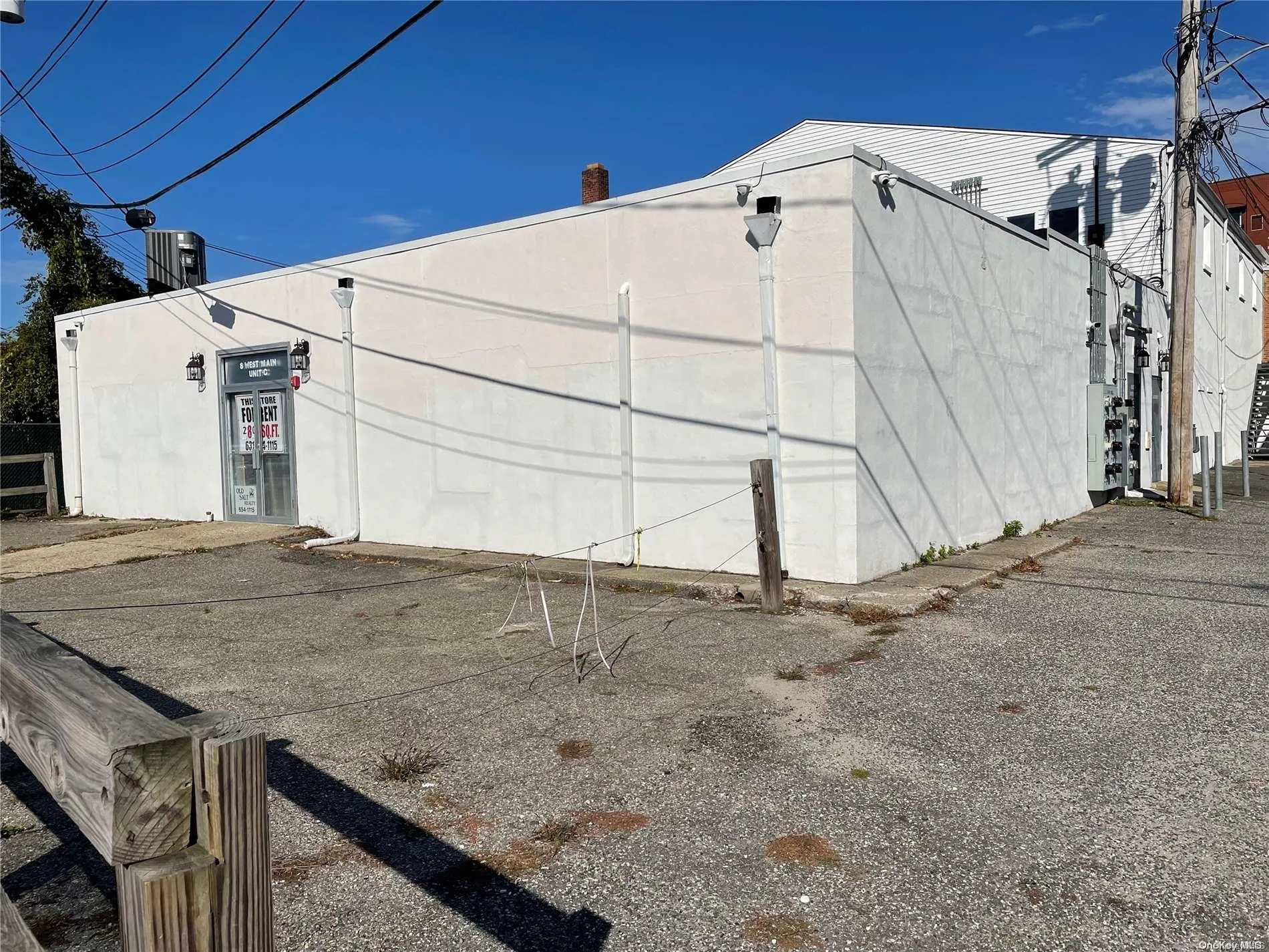 Rear Storefront With Possible Outside Seating Rear Storefront With Possible Outside Seating