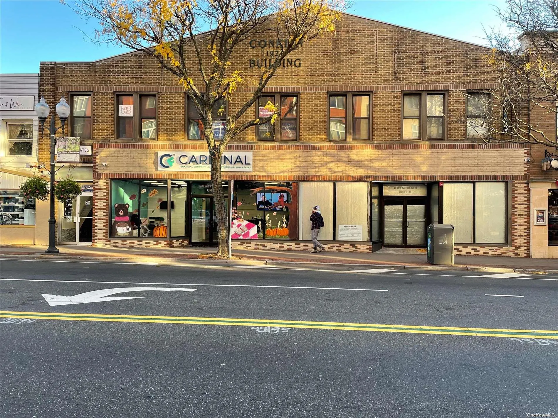 8 West Main Facing Street 8 West Main Facing Street