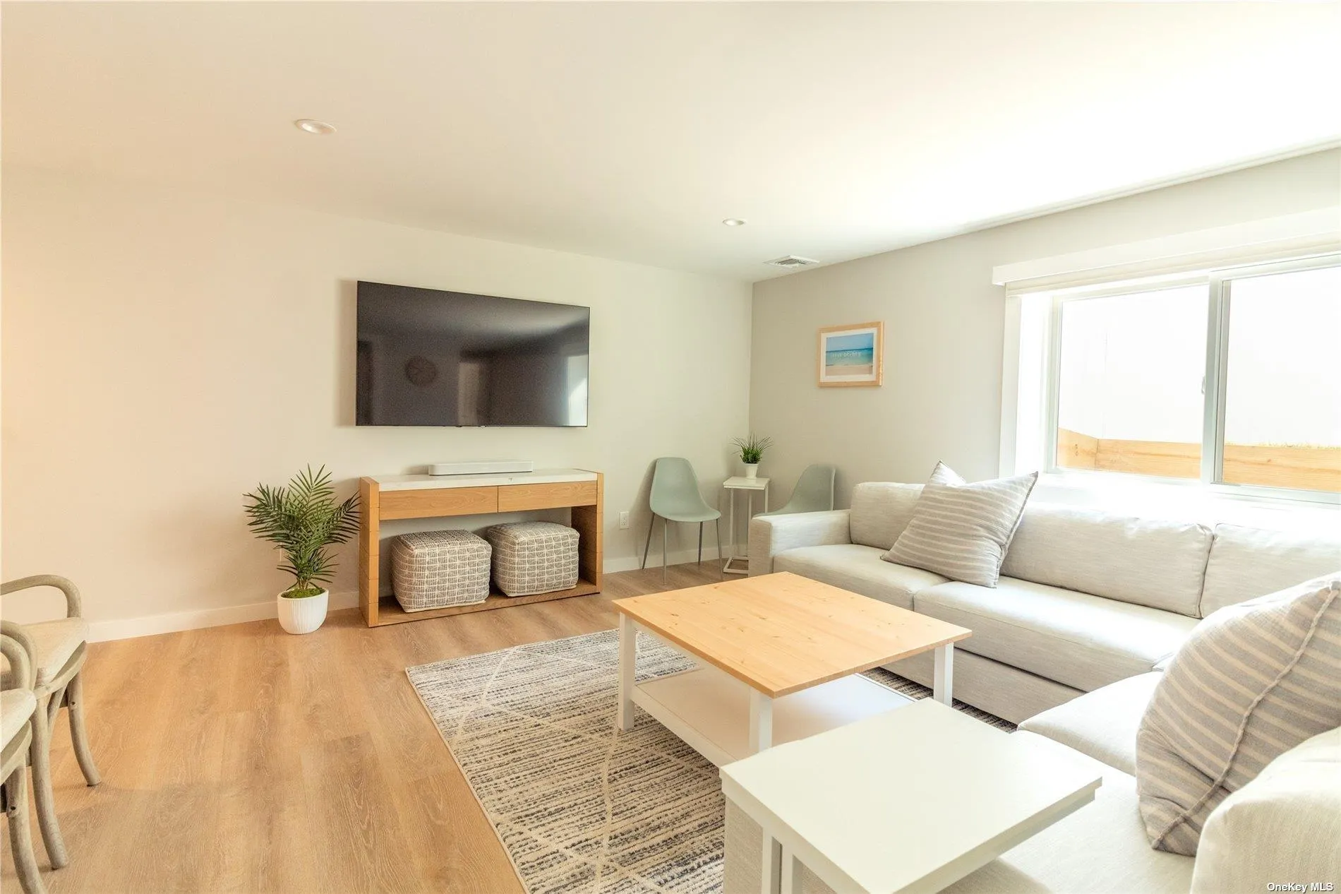 155 Bridge Street, Southold, NY, 5 Bedrooms Bedrooms, 9 Rooms Rooms,3 BathroomsBathrooms,Residential Lease,Idx,Bridge,0,L3518307 155 Bridge Street, Southold, NY, 5 Bedrooms Bedrooms, 9 Rooms Rooms,3 BathroomsBathrooms,Residential Lease,Idx,Bridge,0,L3518307