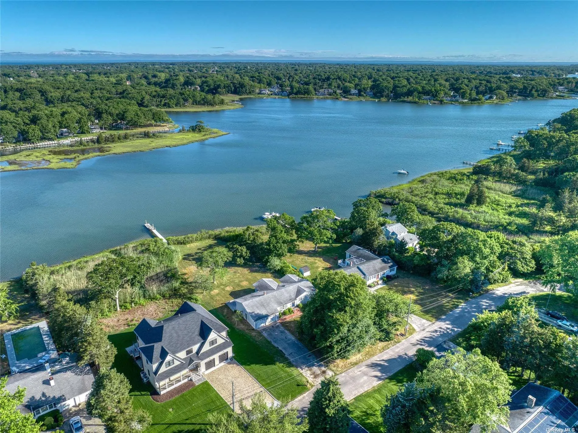 Spend Summer on Goose Creek Spend Summer on Goose Creek