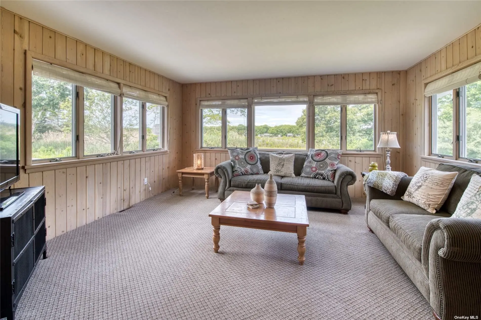 Den/Family Room Den/Family Room