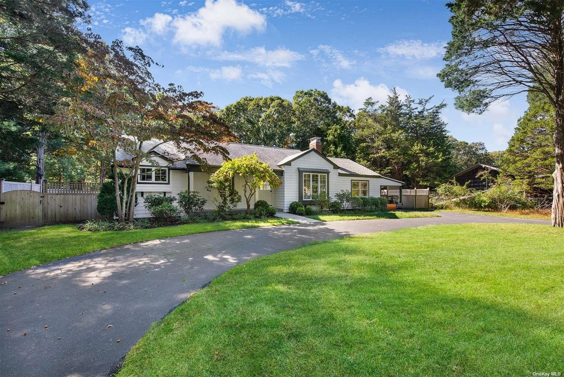 94 Pembroke Drive, East Hampton, NY, 4 Bedrooms Bedrooms, 9 Rooms Rooms,3 BathroomsBathrooms,Residential Lease,Idx,Pembroke,0,L3520426 94 Pembroke Drive, East Hampton, NY, 4 Bedrooms Bedrooms, 9 Rooms Rooms,3 BathroomsBathrooms,Residential Lease,Idx,Pembroke,0,L3520426