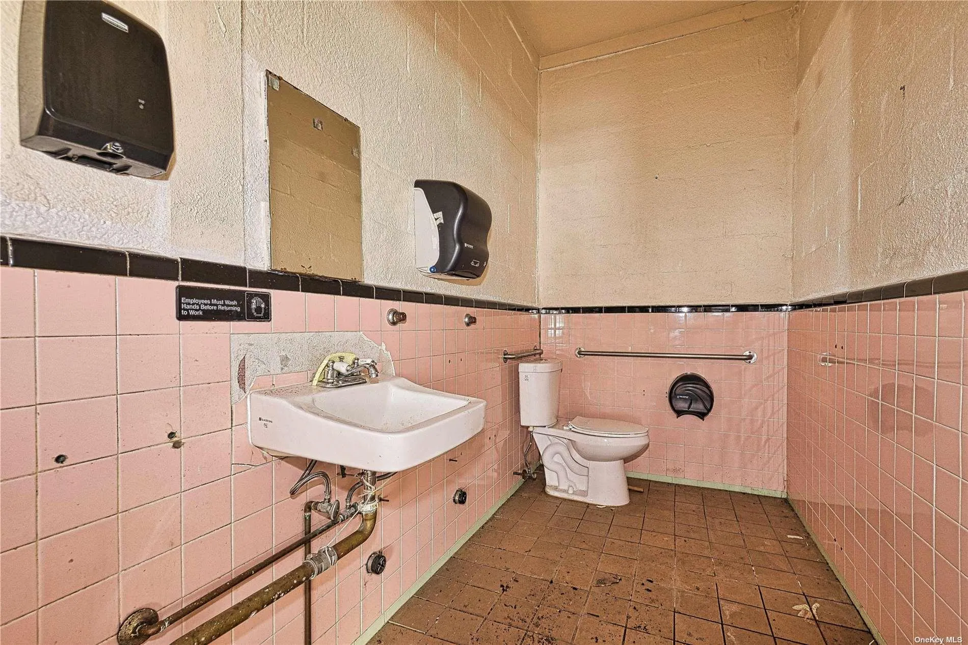 80 Main Street, Huntington, NY, ,Commercial Lease,Idx,Main,0,L3525893 80 Main Street, Huntington, NY, ,Commercial Lease,Idx,Main,0,L3525893