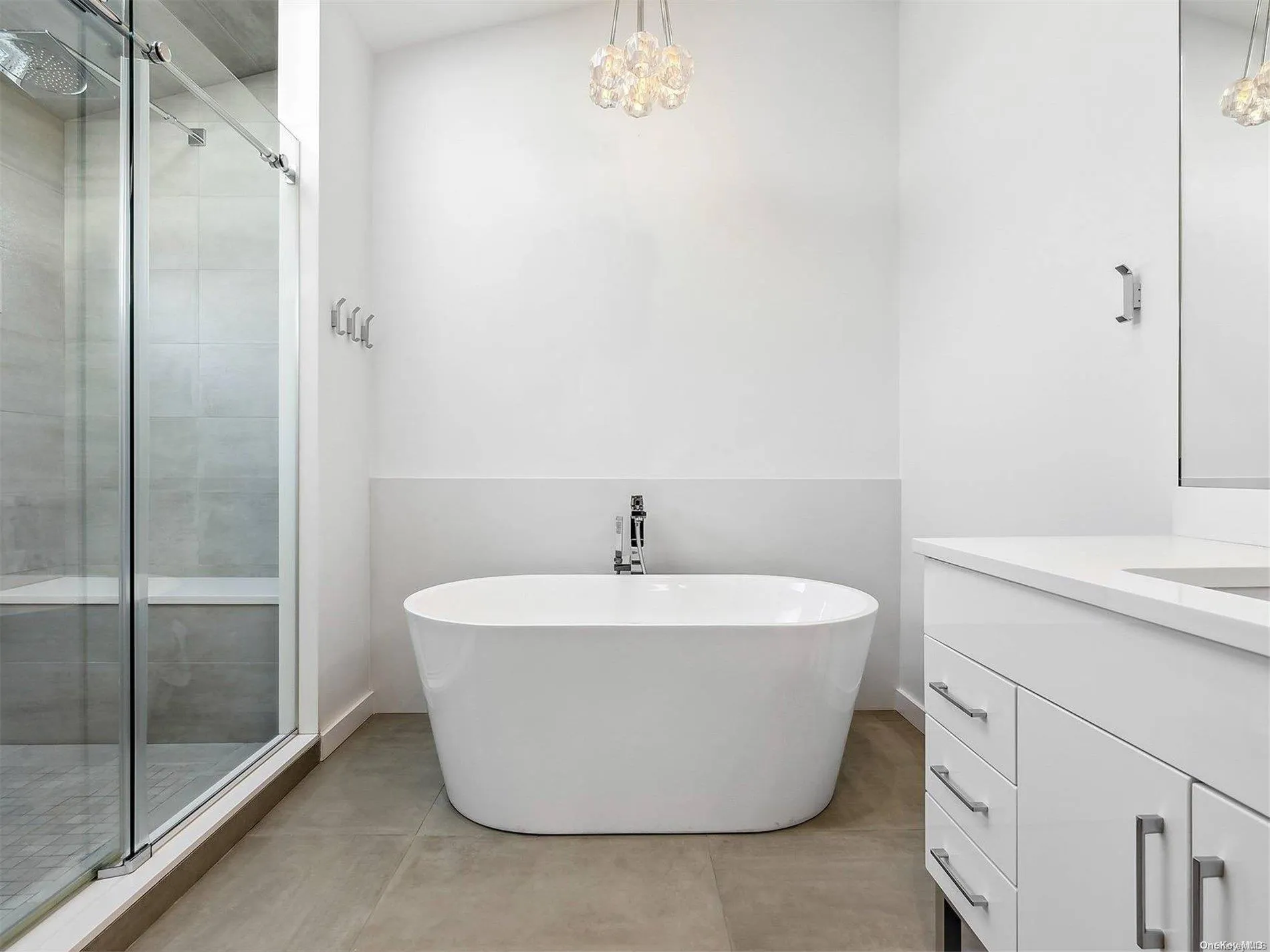 43 Robin Drive, Southampton, NY, 3 Bedrooms Bedrooms, ,2 BathroomsBathrooms,Residential Lease,Idx,Robin,0,L3525925 43 Robin Drive, Southampton, NY, 3 Bedrooms Bedrooms, ,2 BathroomsBathrooms,Residential Lease,Idx,Robin,0,L3525925