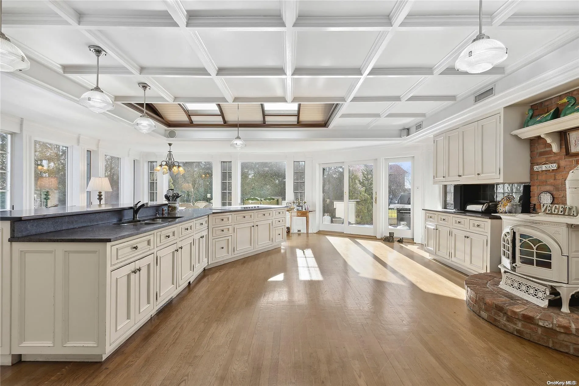 104 Union Avenue, Brookhaven, NY, 8 Bedrooms Bedrooms, 25 Rooms Rooms,9 BathroomsBathrooms,Residential,For Rent,Union,0,L3526074 104 Union Avenue, Brookhaven, NY, 8 Bedrooms Bedrooms, 25 Rooms Rooms,9 BathroomsBathrooms,Residential,For Rent,Union,0,L3526074