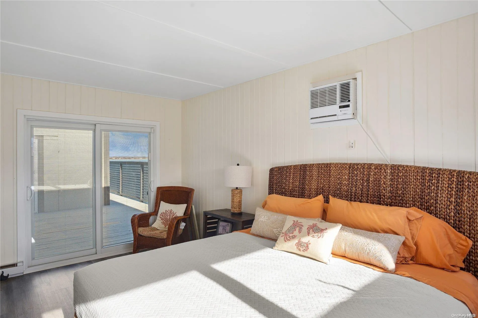 Primary with sliders to the deck Primary with sliders to the deck