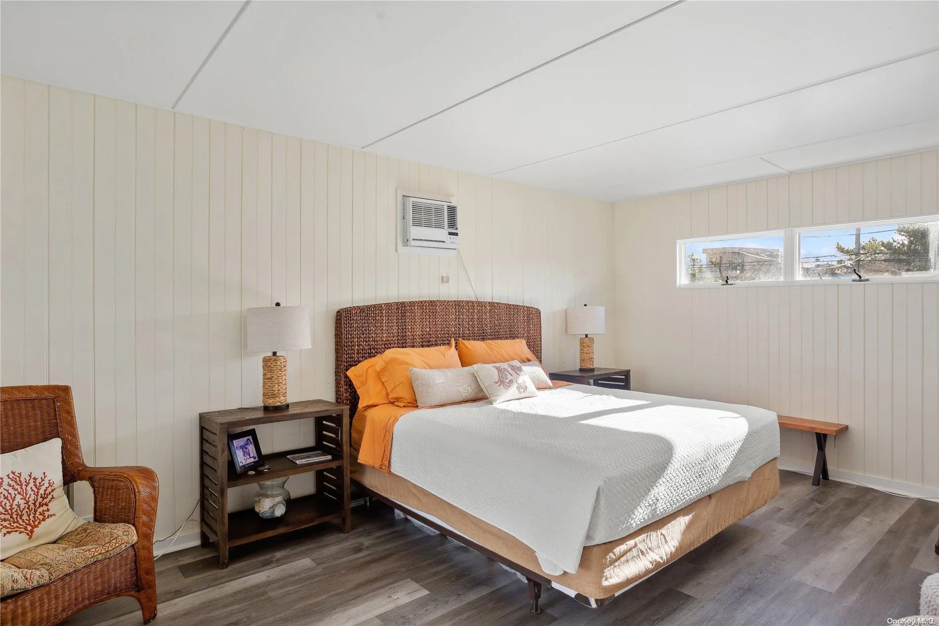 Primary with en-suite bath and sliders to deck Primary with en-suite bath and sliders to deck