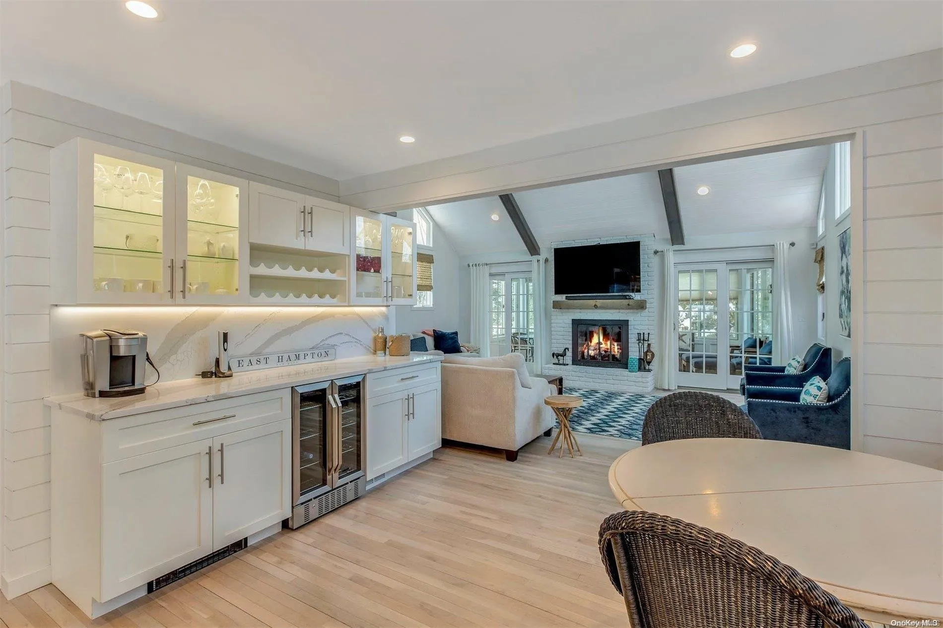 1 Canal Way, Southampton, NY, 4 Bedrooms Bedrooms, 8 Rooms Rooms,2 BathroomsBathrooms,Residential Lease,Idx,Canal,0,L3526319 1 Canal Way, Southampton, NY, 4 Bedrooms Bedrooms, 8 Rooms Rooms,2 BathroomsBathrooms,Residential Lease,Idx,Canal,0,L3526319