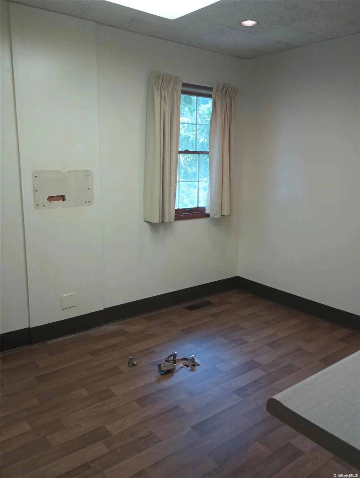 Room 1 - office or treatment room Room 1 - office or treatment room