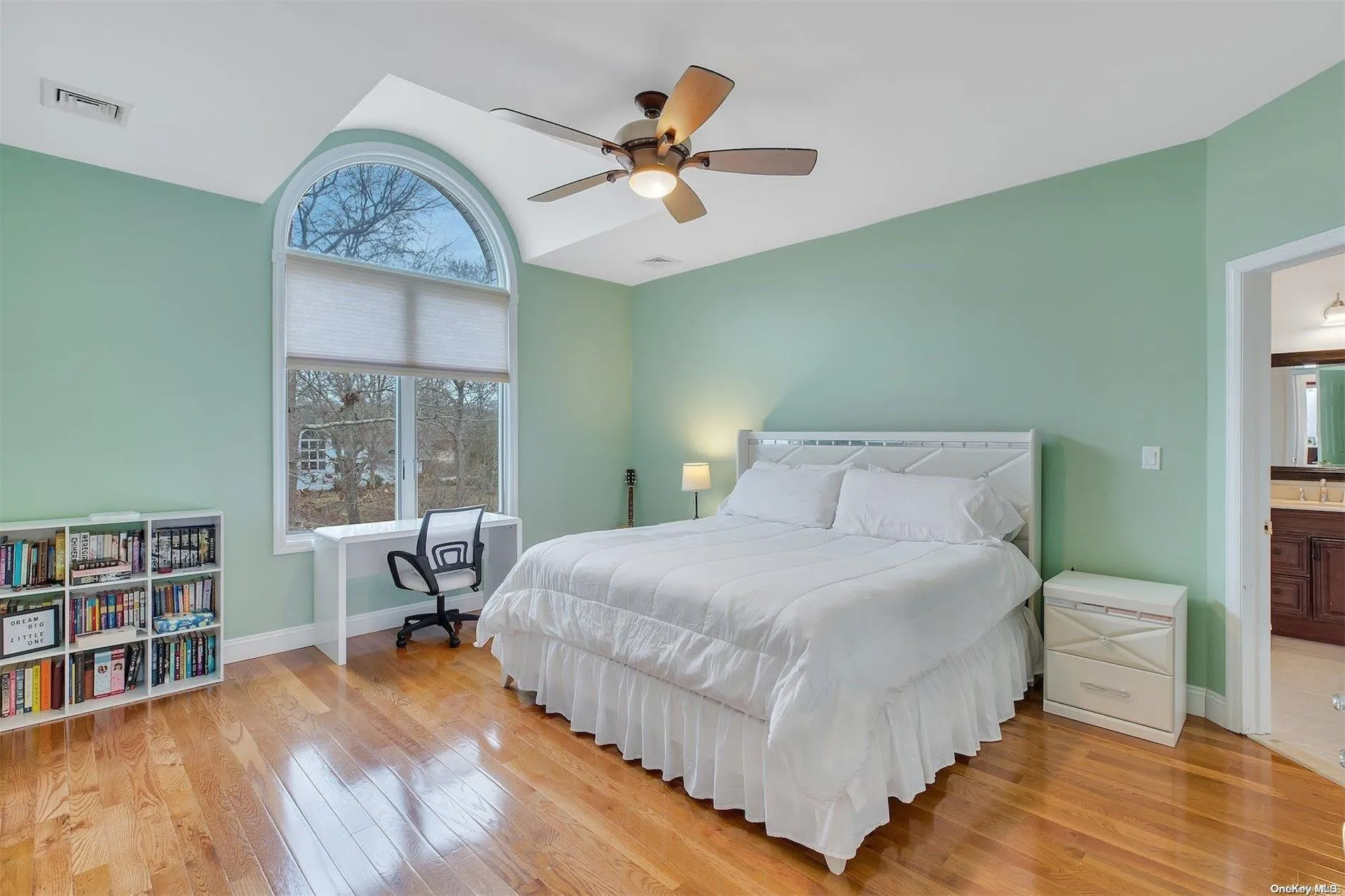 10 Bay Woods Drive, Southampton, NY, 7 Bedrooms Bedrooms, 12 Rooms Rooms,5 BathroomsBathrooms,Residential Lease,Idx,Bay Woods,0,L3529787 10 Bay Woods Drive, Southampton, NY, 7 Bedrooms Bedrooms, 12 Rooms Rooms,5 BathroomsBathrooms,Residential Lease,Idx,Bay Woods,0,L3529787