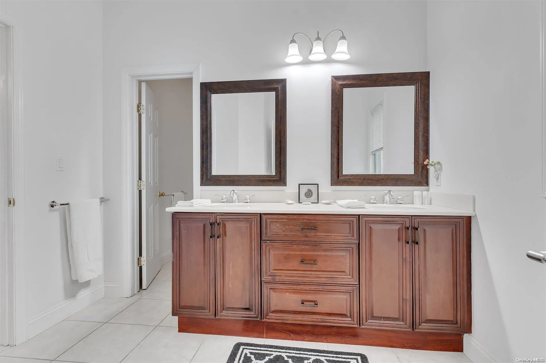 10 Bay Woods Drive, Southampton, NY, 7 Bedrooms Bedrooms, 12 Rooms Rooms,5 BathroomsBathrooms,Residential Lease,Idx,Bay Woods,0,L3529787 10 Bay Woods Drive, Southampton, NY, 7 Bedrooms Bedrooms, 12 Rooms Rooms,5 BathroomsBathrooms,Residential Lease,Idx,Bay Woods,0,L3529787