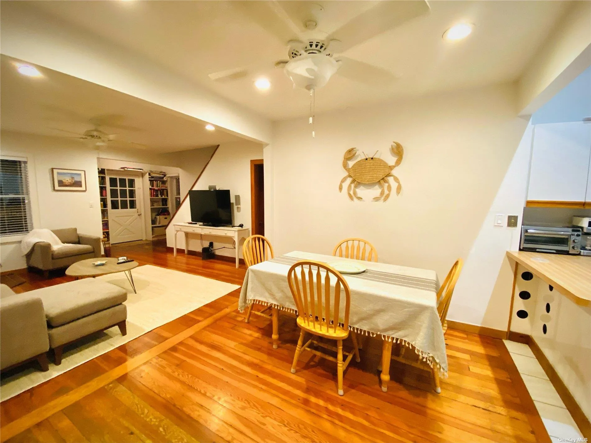 38 Homesite Avenue, Islip, NY, 4 Bedrooms Bedrooms, 6 Rooms Rooms,1 BathroomBathrooms,Residential Lease,Idx,Homesite,0,L3534580 38 Homesite Avenue, Islip, NY, 4 Bedrooms Bedrooms, 6 Rooms Rooms,1 BathroomBathrooms,Residential Lease,Idx,Homesite,0,L3534580
