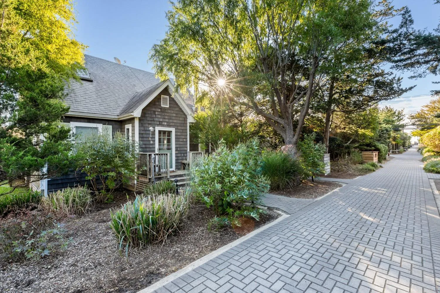 38 Homesite Avenue, Islip, NY, 4 Bedrooms Bedrooms, 6 Rooms Rooms,1 BathroomBathrooms,Residential Lease,For Rent,Homesite,0,L3534580 38 Homesite Avenue, Islip, NY, 4 Bedrooms Bedrooms, 6 Rooms Rooms,1 BathroomBathrooms,Residential Lease,For Rent,Homesite,0,L3534580