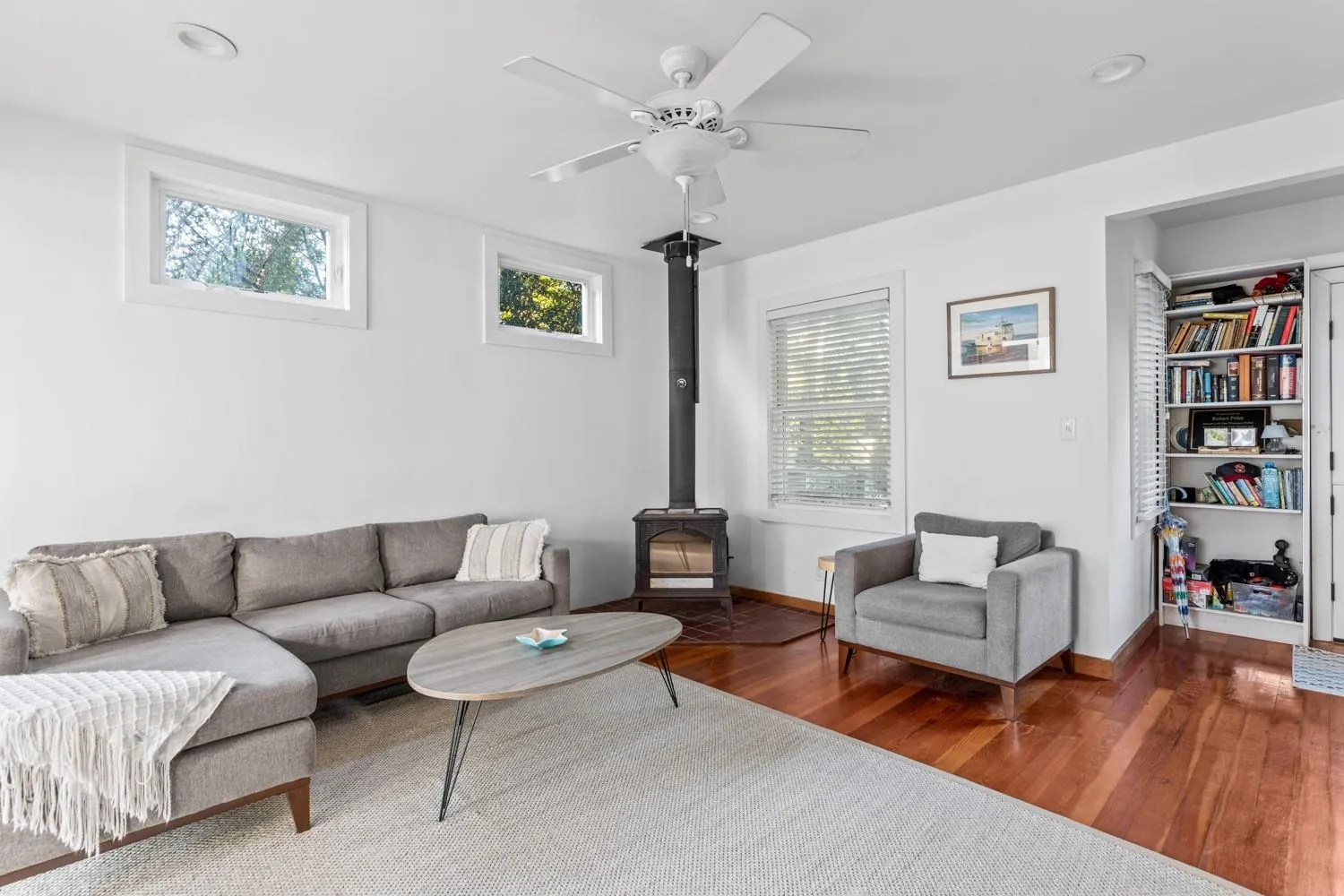 38 Homesite Avenue, Islip, NY, 4 Bedrooms Bedrooms, 6 Rooms Rooms,1 BathroomBathrooms,Residential Lease,For Rent,Homesite,0,L3534580 38 Homesite Avenue, Islip, NY, 4 Bedrooms Bedrooms, 6 Rooms Rooms,1 BathroomBathrooms,Residential Lease,For Rent,Homesite,0,L3534580