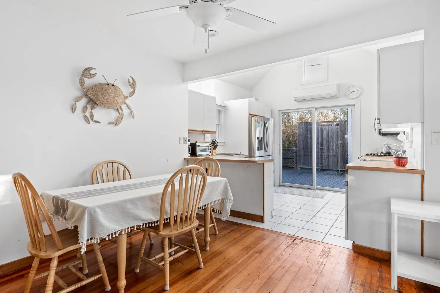 38 Homesite Avenue, Islip, NY, 4 Bedrooms Bedrooms, 6 Rooms Rooms,1 BathroomBathrooms,Residential Lease,For Rent,Homesite,0,L3534580 38 Homesite Avenue, Islip, NY, 4 Bedrooms Bedrooms, 6 Rooms Rooms,1 BathroomBathrooms,Residential Lease,For Rent,Homesite,0,L3534580