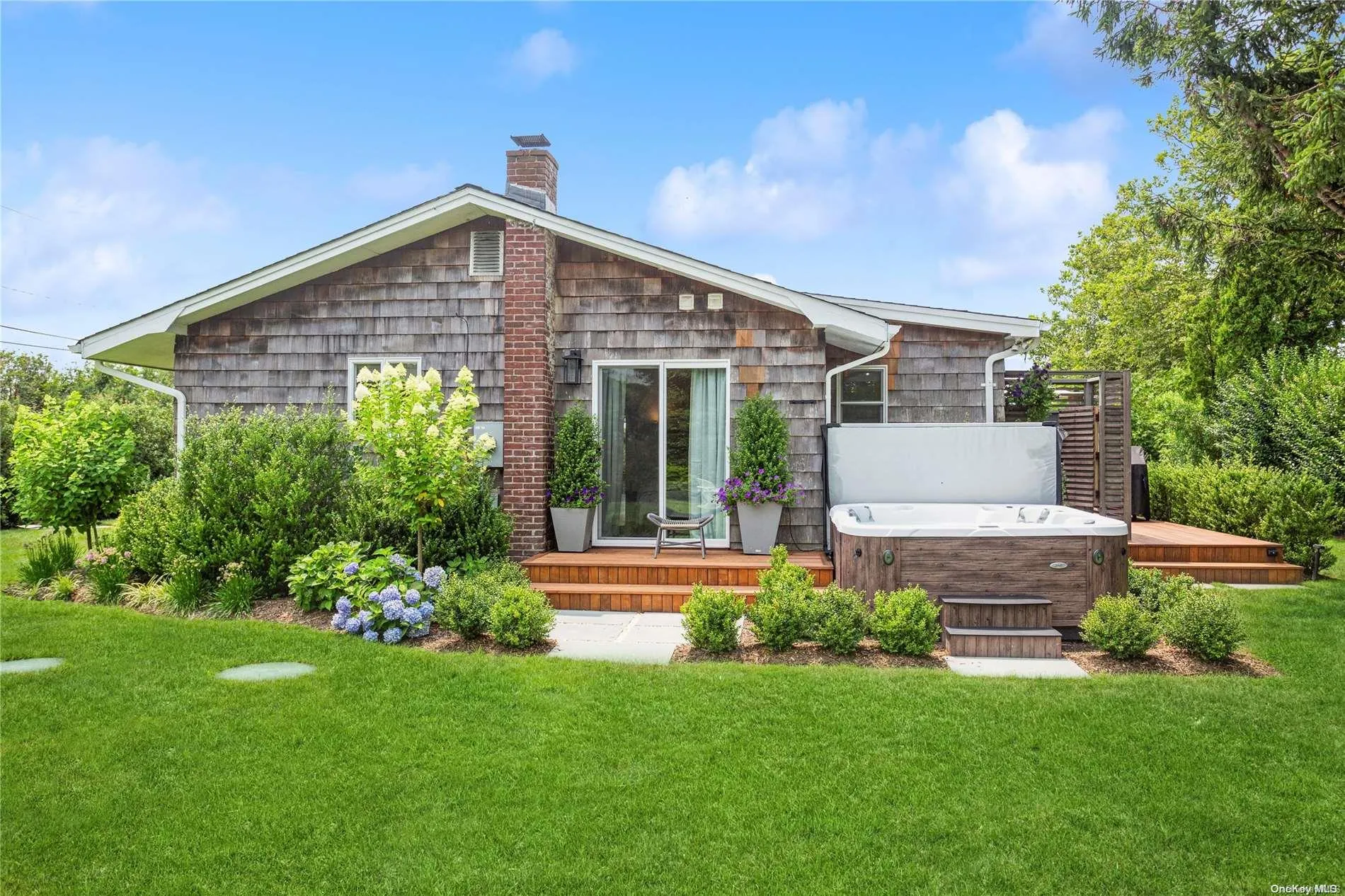 Lovely expansive yard Lovely expansive yard