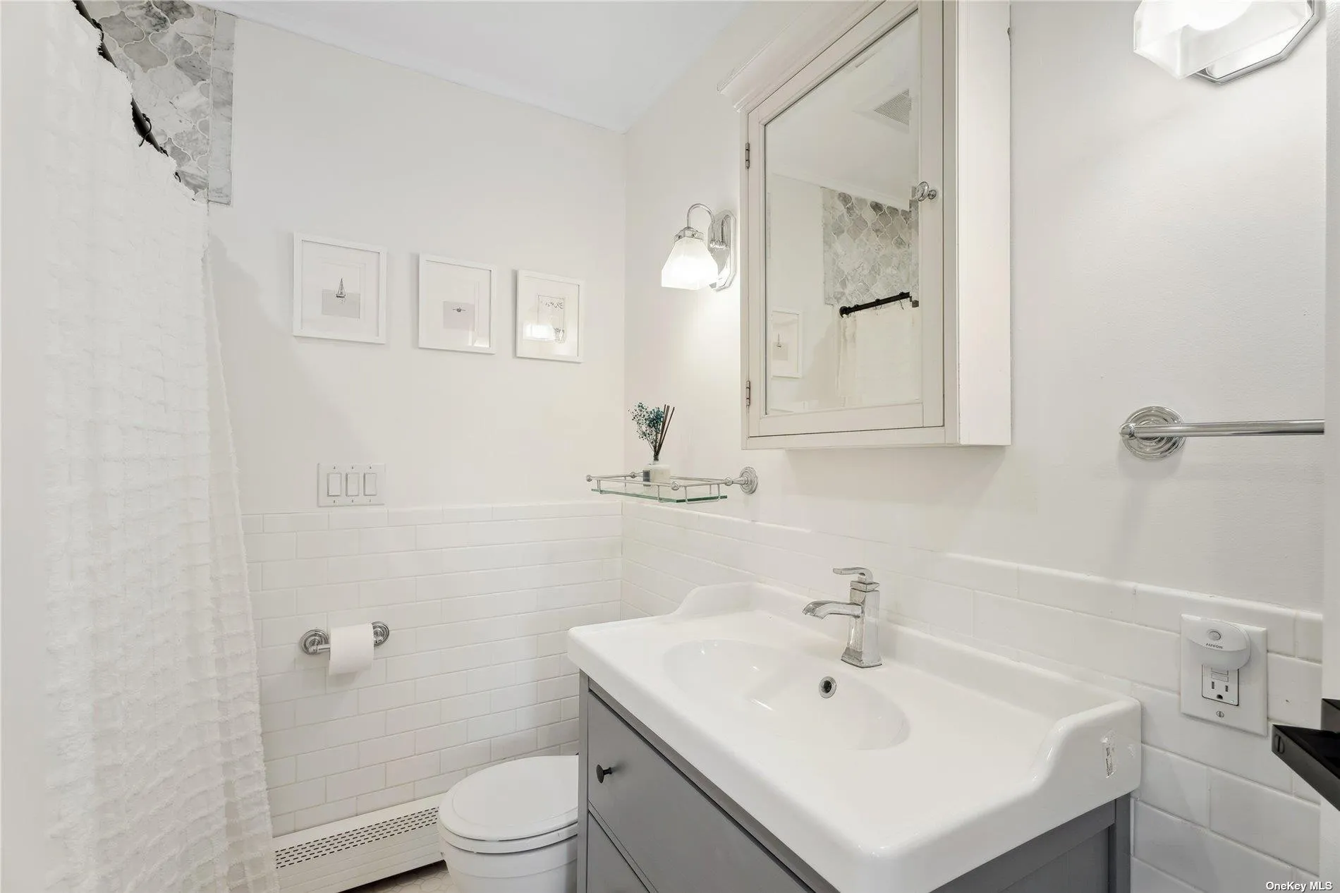 28 Argonne West Road, Southampton, NY, 3 Bedrooms Bedrooms, 7 Rooms Rooms,2 BathroomsBathrooms,Residential Lease,For Rent,Argonne West,0,L3535604 28 Argonne West Road, Southampton, NY, 3 Bedrooms Bedrooms, 7 Rooms Rooms,2 BathroomsBathrooms,Residential Lease,For Rent,Argonne West,0,L3535604