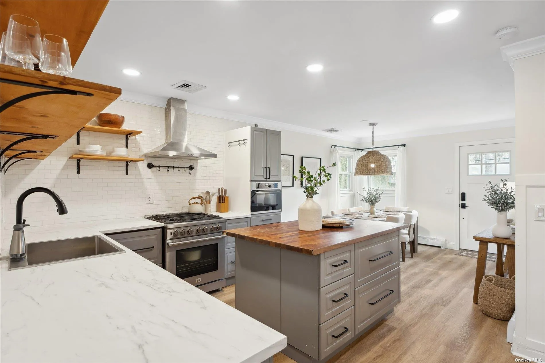 28 Argonne West Road, Southampton, NY, 3 Bedrooms Bedrooms, 7 Rooms Rooms,2 BathroomsBathrooms,Residential Lease,For Rent,Argonne West,0,L3535604 28 Argonne West Road, Southampton, NY, 3 Bedrooms Bedrooms, 7 Rooms Rooms,2 BathroomsBathrooms,Residential Lease,For Rent,Argonne West,0,L3535604