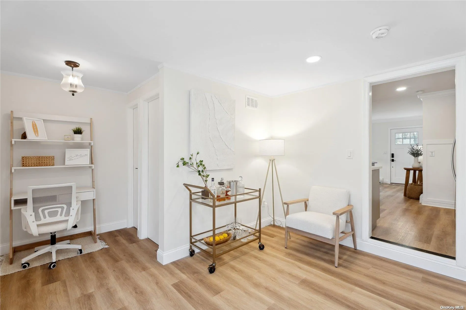 28 Argonne West Road, Southampton, NY, 3 Bedrooms Bedrooms, 7 Rooms Rooms,2 BathroomsBathrooms,Residential Lease,Idx,Argonne West,0,L3535604 28 Argonne West Road, Southampton, NY, 3 Bedrooms Bedrooms, 7 Rooms Rooms,2 BathroomsBathrooms,Residential Lease,Idx,Argonne West,0,L3535604