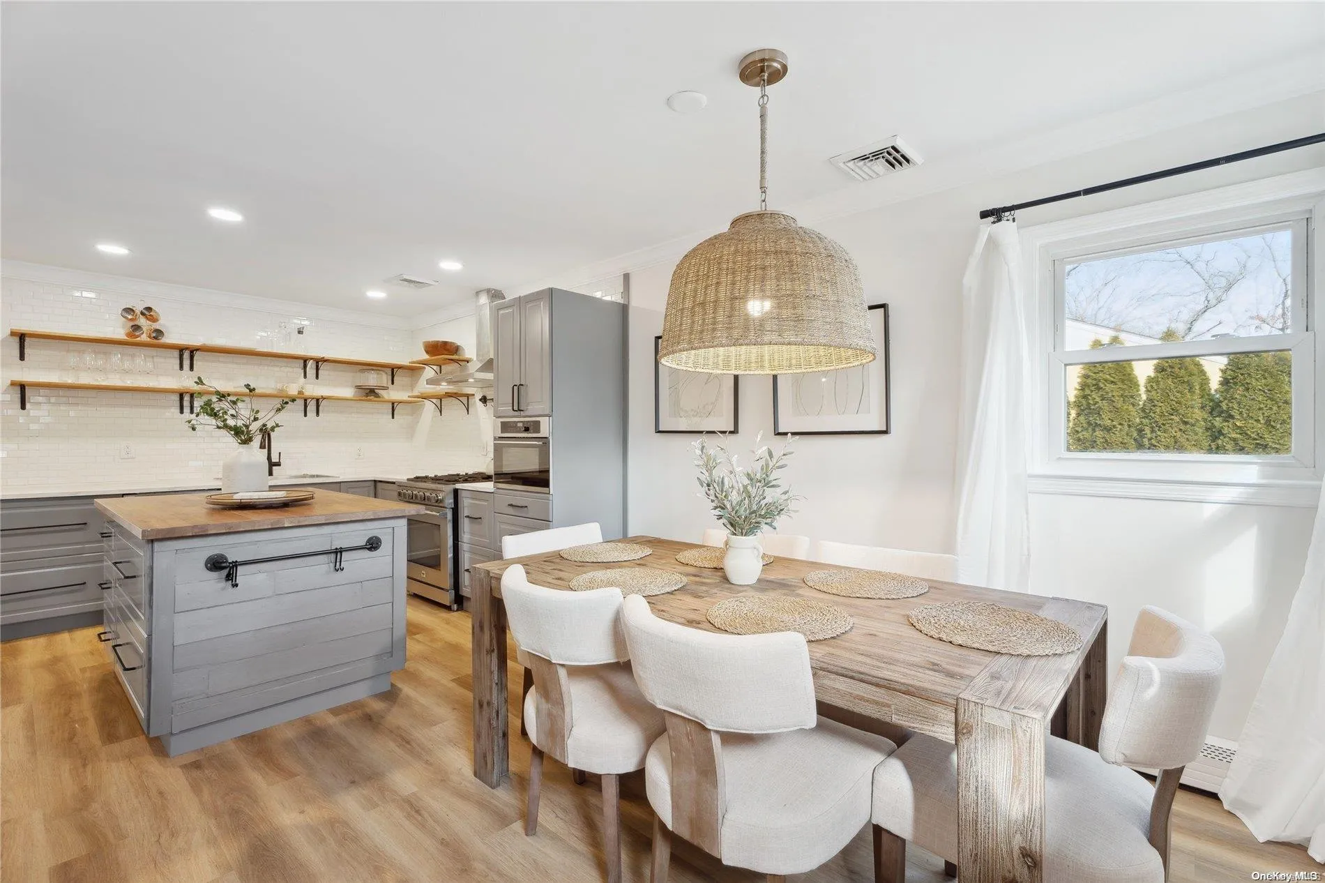 28 Argonne West Road, Southampton, NY, 3 Bedrooms Bedrooms, 7 Rooms Rooms,2 BathroomsBathrooms,Residential Lease,Idx,Argonne West,0,L3535604 28 Argonne West Road, Southampton, NY, 3 Bedrooms Bedrooms, 7 Rooms Rooms,2 BathroomsBathrooms,Residential Lease,Idx,Argonne West,0,L3535604