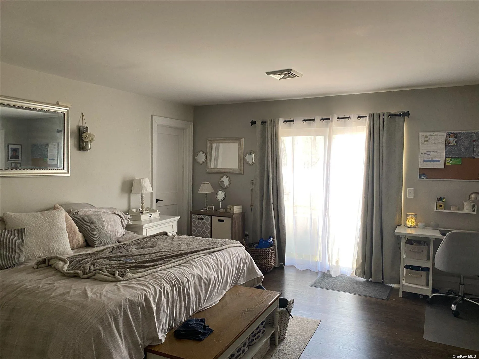 22 Drew Drive, Southampton, NY, 4 Bedrooms Bedrooms, 8 Rooms Rooms,3 BathroomsBathrooms,Residential,For Rent,Drew,0,L3535697 22 Drew Drive, Southampton, NY, 4 Bedrooms Bedrooms, 8 Rooms Rooms,3 BathroomsBathrooms,Residential,For Rent,Drew,0,L3535697