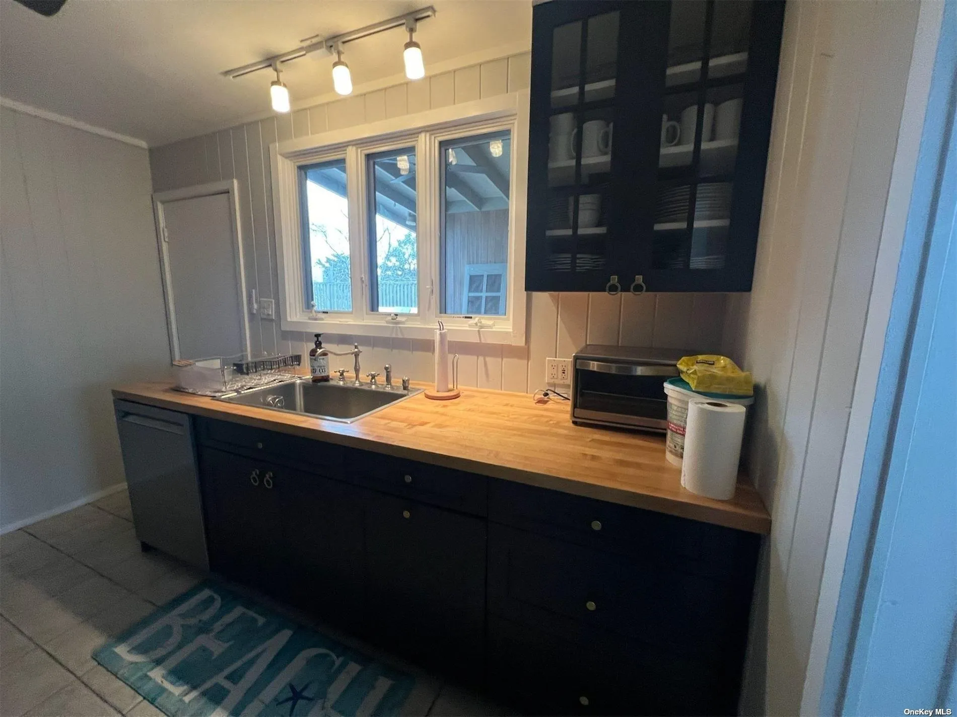 101 Bungalow Walk, Islip, NY, 4 Bedrooms Bedrooms, 6 Rooms Rooms,2 BathroomsBathrooms,Residential Lease,Idx,Bungalow,0,L3536174 101 Bungalow Walk, Islip, NY, 4 Bedrooms Bedrooms, 6 Rooms Rooms,2 BathroomsBathrooms,Residential Lease,Idx,Bungalow,0,L3536174