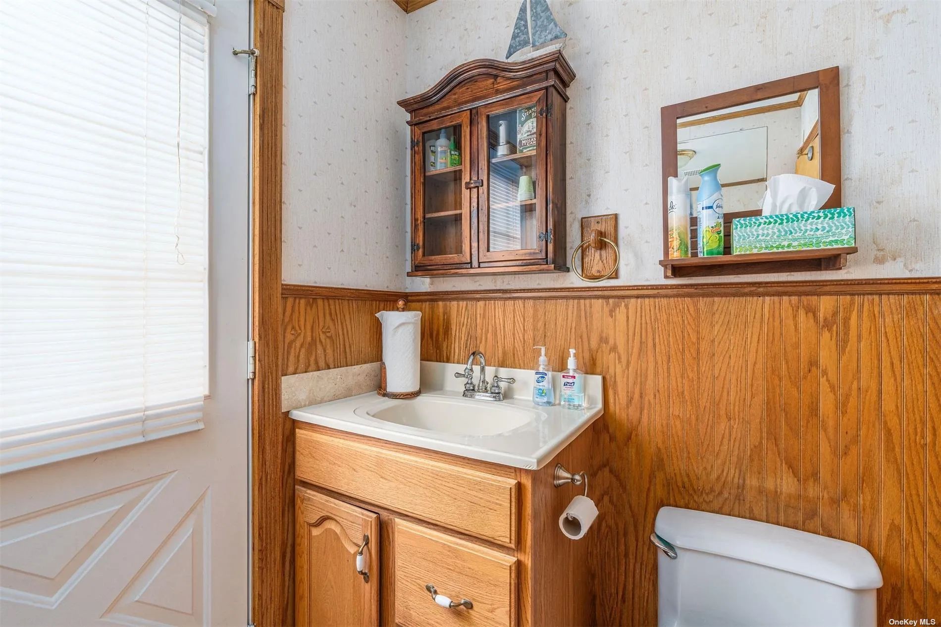 28 Koral Drive, Southampton, NY, 3 Bedrooms Bedrooms, 10 Rooms Rooms,2 BathroomsBathrooms,Residential Lease,For Rent,Koral,0,L3536694 28 Koral Drive, Southampton, NY, 3 Bedrooms Bedrooms, 10 Rooms Rooms,2 BathroomsBathrooms,Residential Lease,For Rent,Koral,0,L3536694