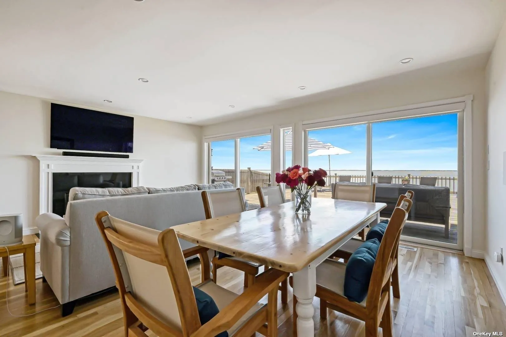 23A Oakhurst, Southampton, NY, 3 Bedrooms Bedrooms, 7 Rooms Rooms,2 BathroomsBathrooms,Residential Lease,Idx,Oakhurst,0,L3537427 23A Oakhurst, Southampton, NY, 3 Bedrooms Bedrooms, 7 Rooms Rooms,2 BathroomsBathrooms,Residential Lease,Idx,Oakhurst,0,L3537427