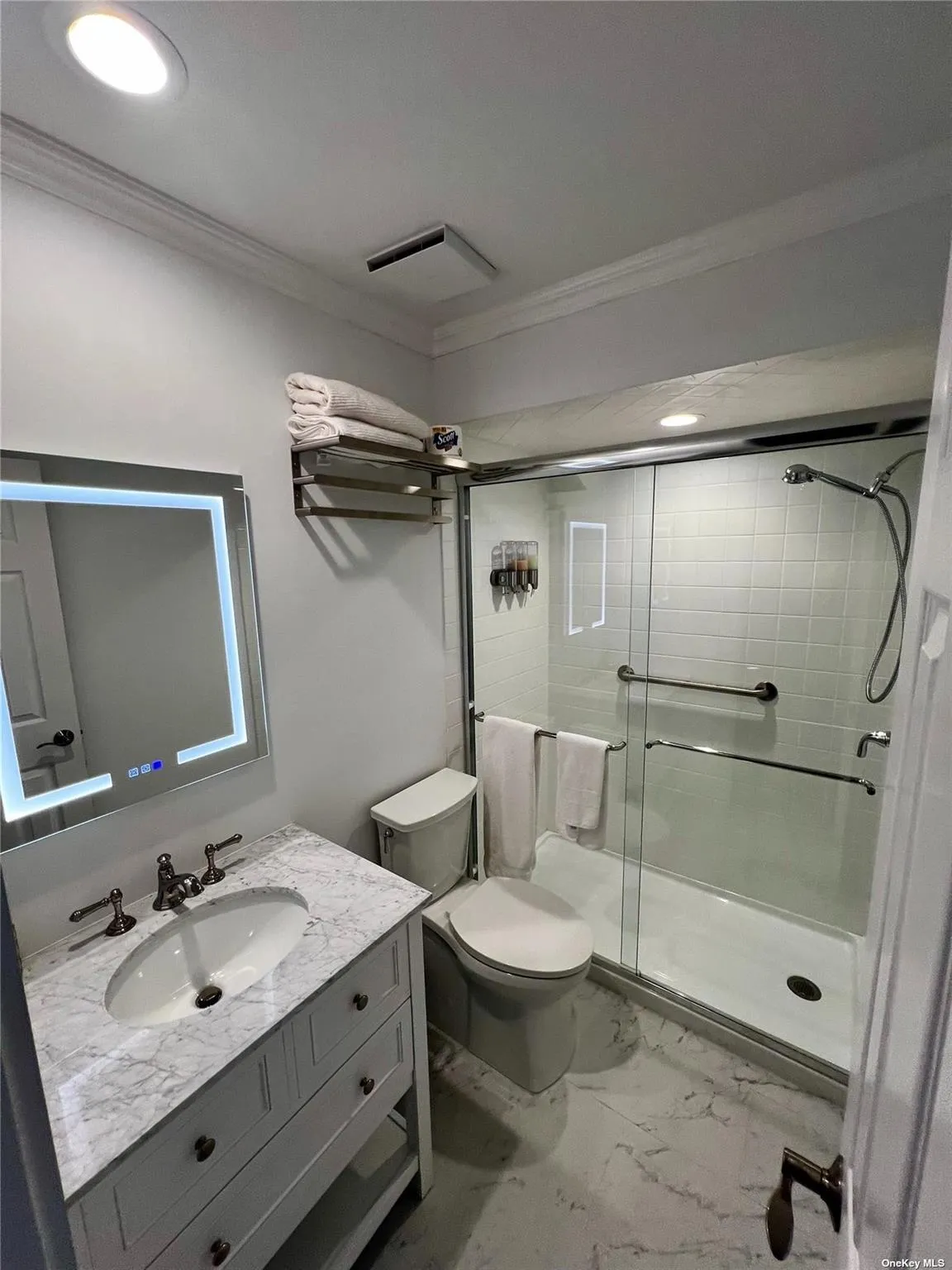 23A Oakhurst, Southampton, NY, 3 Bedrooms Bedrooms, 7 Rooms Rooms,2 BathroomsBathrooms,Residential Lease,Idx,Oakhurst,0,L3537427 23A Oakhurst, Southampton, NY, 3 Bedrooms Bedrooms, 7 Rooms Rooms,2 BathroomsBathrooms,Residential Lease,Idx,Oakhurst,0,L3537427