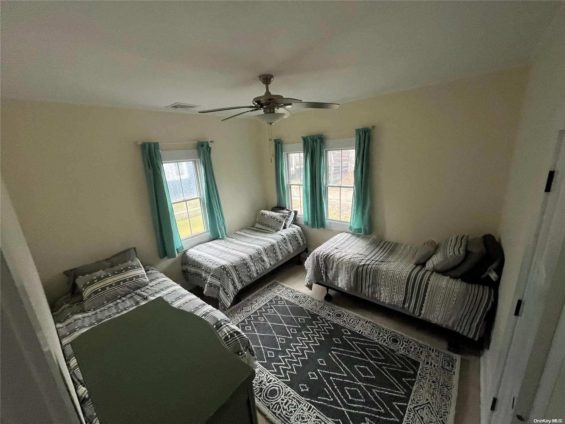 600 Bayberry Walk, Islip, NY, 4 Bedrooms Bedrooms, 6 Rooms Rooms,2 BathroomsBathrooms,Residential Lease,For Rent,Bayberry,0,L3537543 600 Bayberry Walk, Islip, NY, 4 Bedrooms Bedrooms, 6 Rooms Rooms,2 BathroomsBathrooms,Residential Lease,For Rent,Bayberry,0,L3537543
