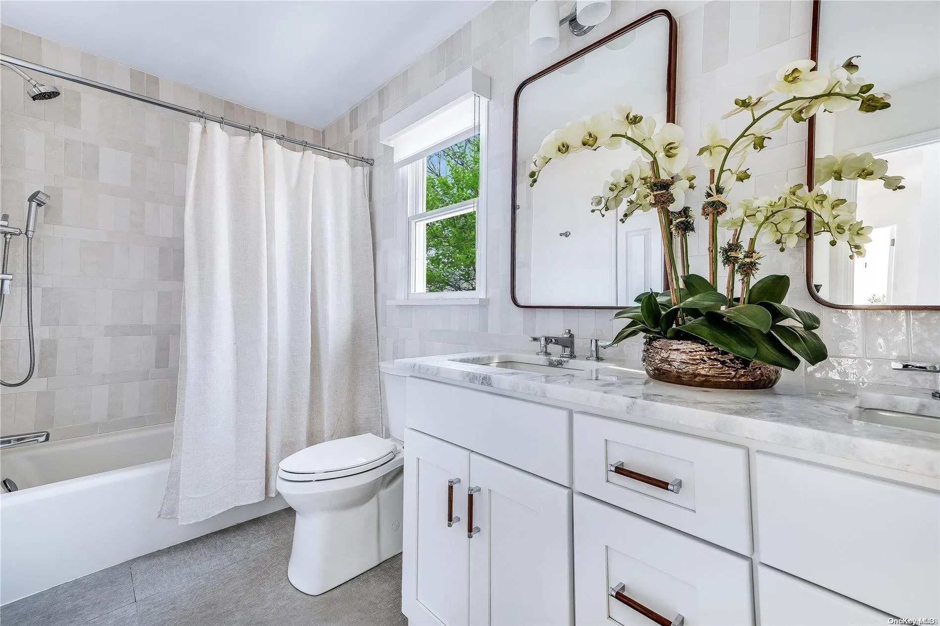 65 Lincoln Avenue, East Hampton, NY, 4 Bedrooms Bedrooms, 8 Rooms Rooms,3 BathroomsBathrooms,Residential Lease,Idx,Lincoln,0,L3538113 65 Lincoln Avenue, East Hampton, NY, 4 Bedrooms Bedrooms, 8 Rooms Rooms,3 BathroomsBathrooms,Residential Lease,Idx,Lincoln,0,L3538113