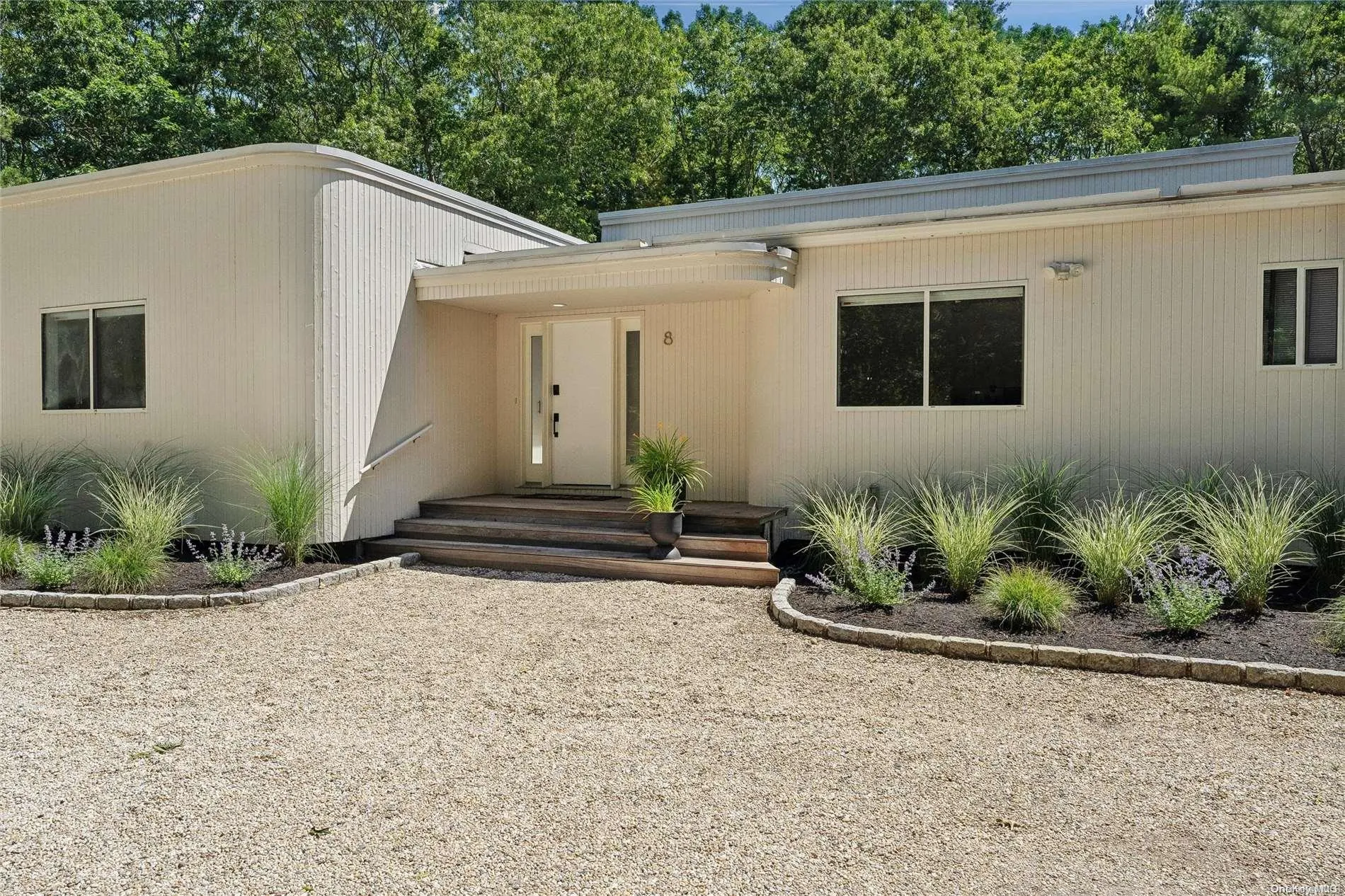 8 Deer Path, Southampton, NY, 5 Bedrooms Bedrooms, 8 Rooms Rooms,4 BathroomsBathrooms,Residential Lease,For Rent,Deer,0,L3539257 8 Deer Path, Southampton, NY, 5 Bedrooms Bedrooms, 8 Rooms Rooms,4 BathroomsBathrooms,Residential Lease,For Rent,Deer,0,L3539257