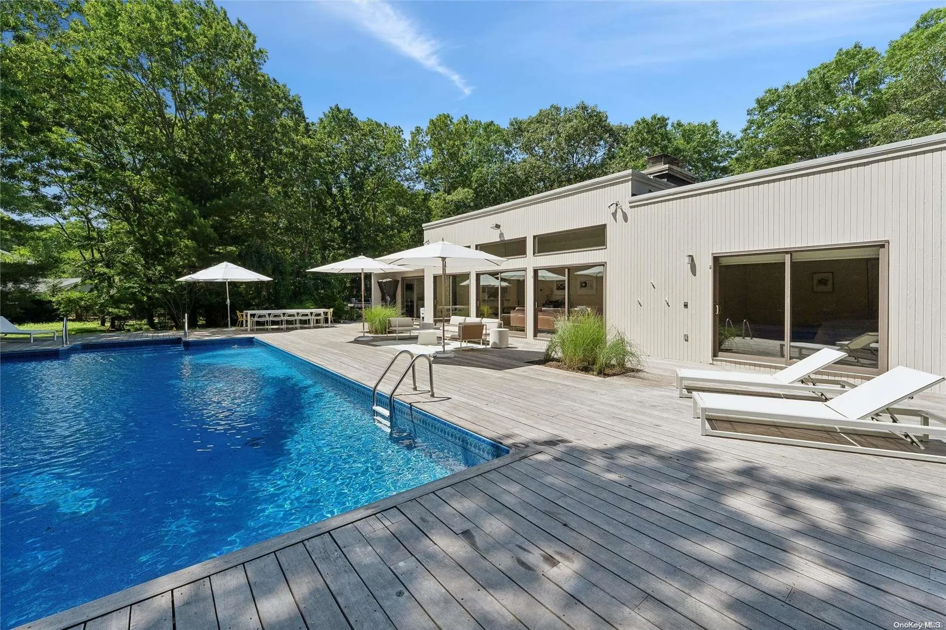 8 Deer Path, Southampton, NY, 5 Bedrooms Bedrooms, 8 Rooms Rooms,4 BathroomsBathrooms,Residential Lease,For Rent,Deer,0,L3539257 8 Deer Path, Southampton, NY, 5 Bedrooms Bedrooms, 8 Rooms Rooms,4 BathroomsBathrooms,Residential Lease,For Rent,Deer,0,L3539257